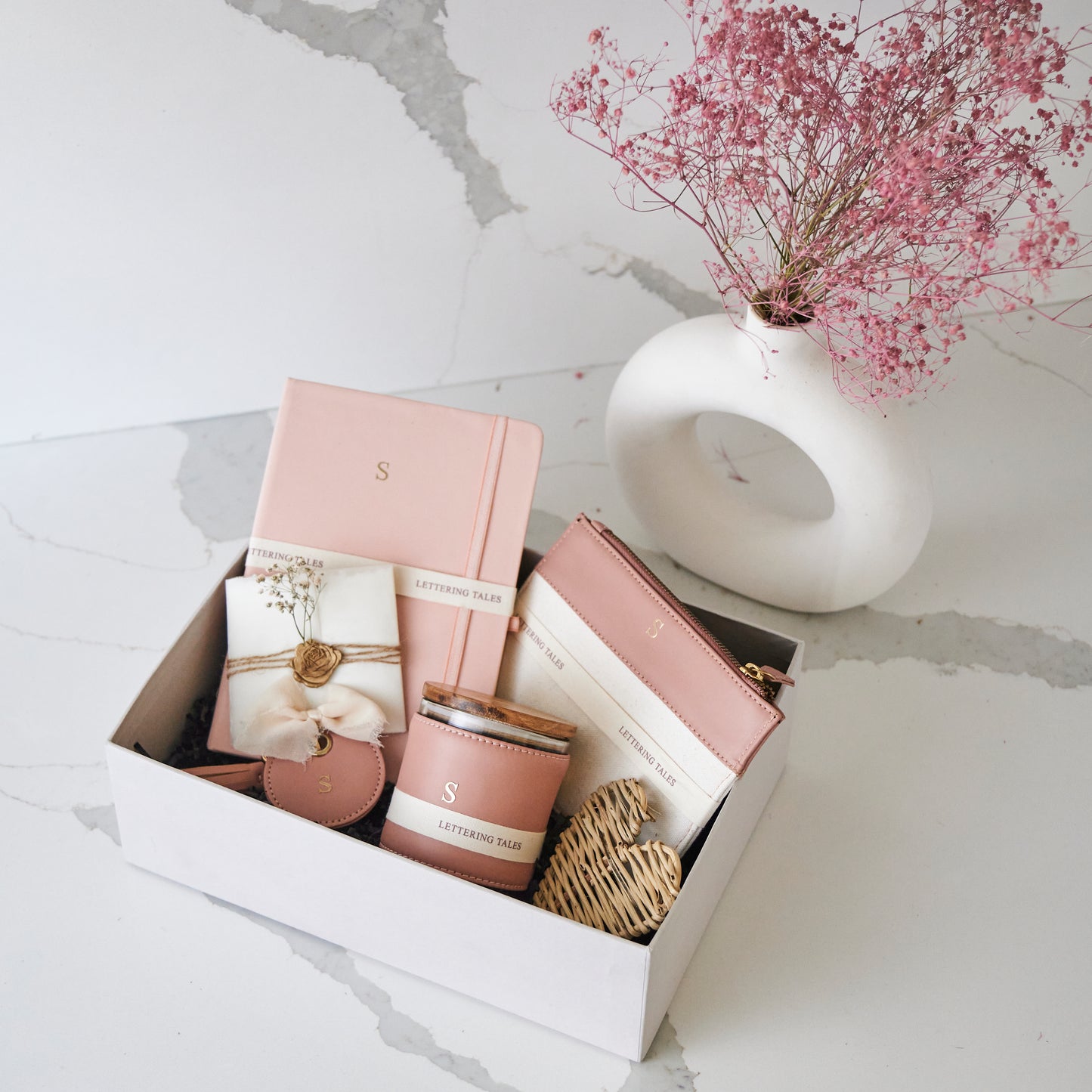 SHADES OF BLUSH BOX