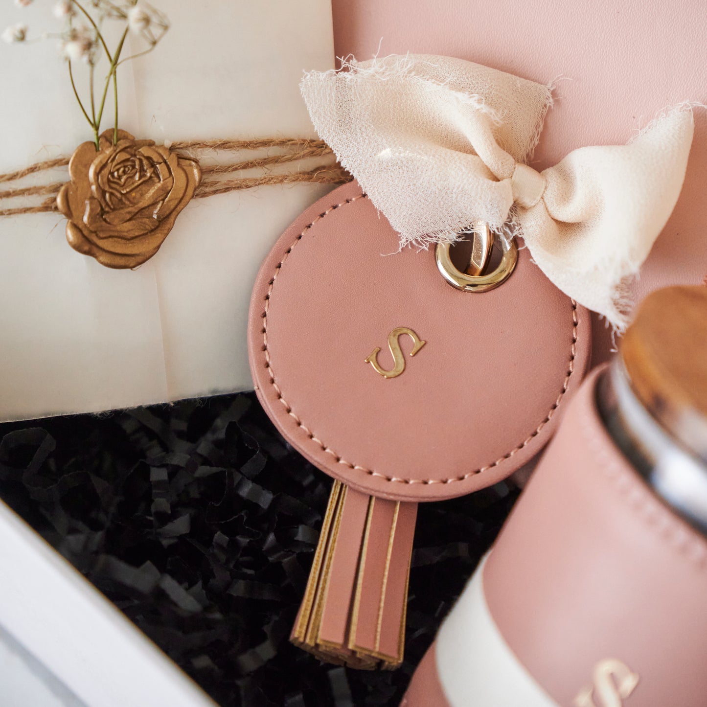 SHADES OF BLUSH BOX